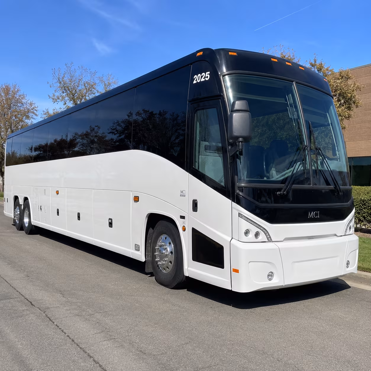 booking long distance transportation for santa fe events conferences and group tours