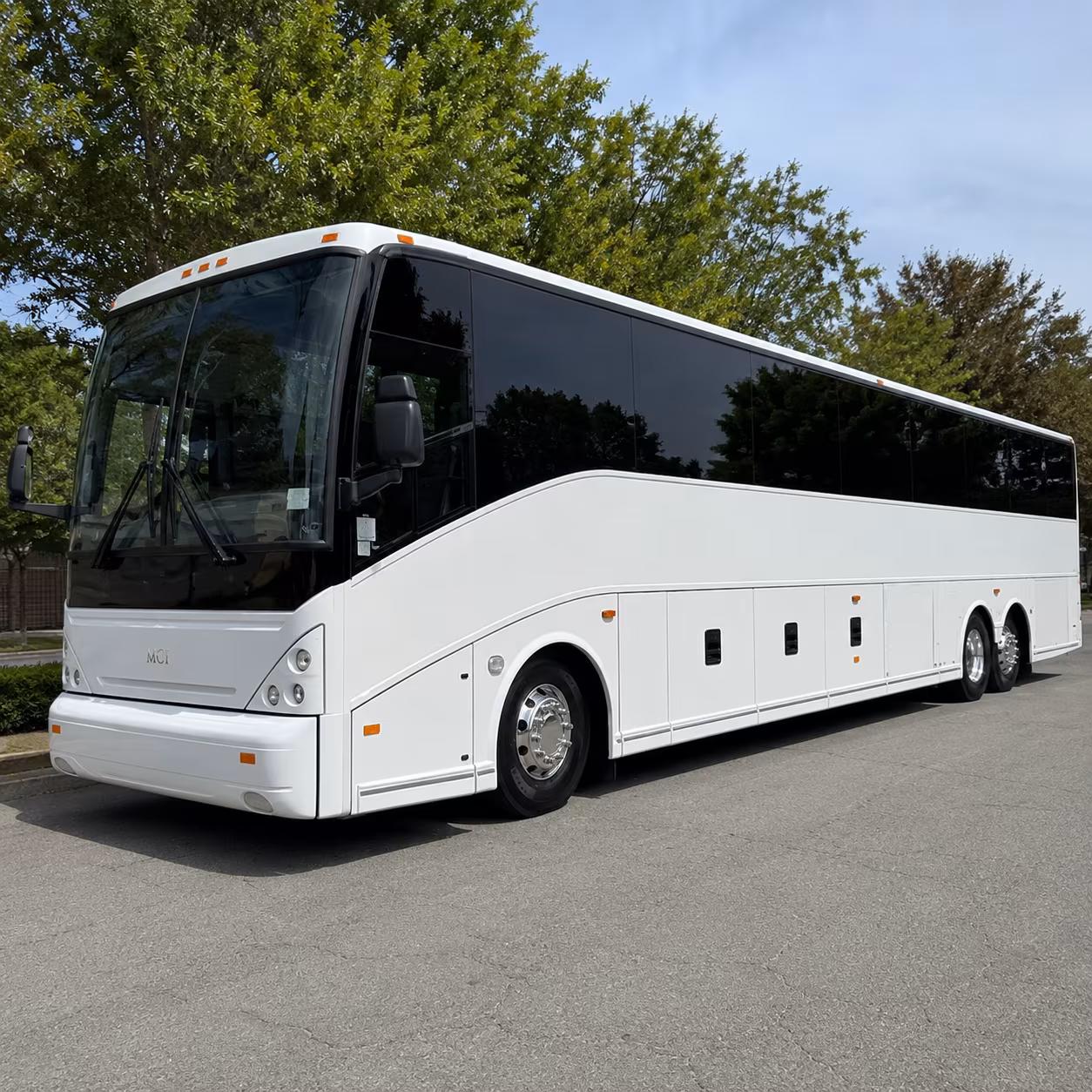 bus rental options for santa fe trips
