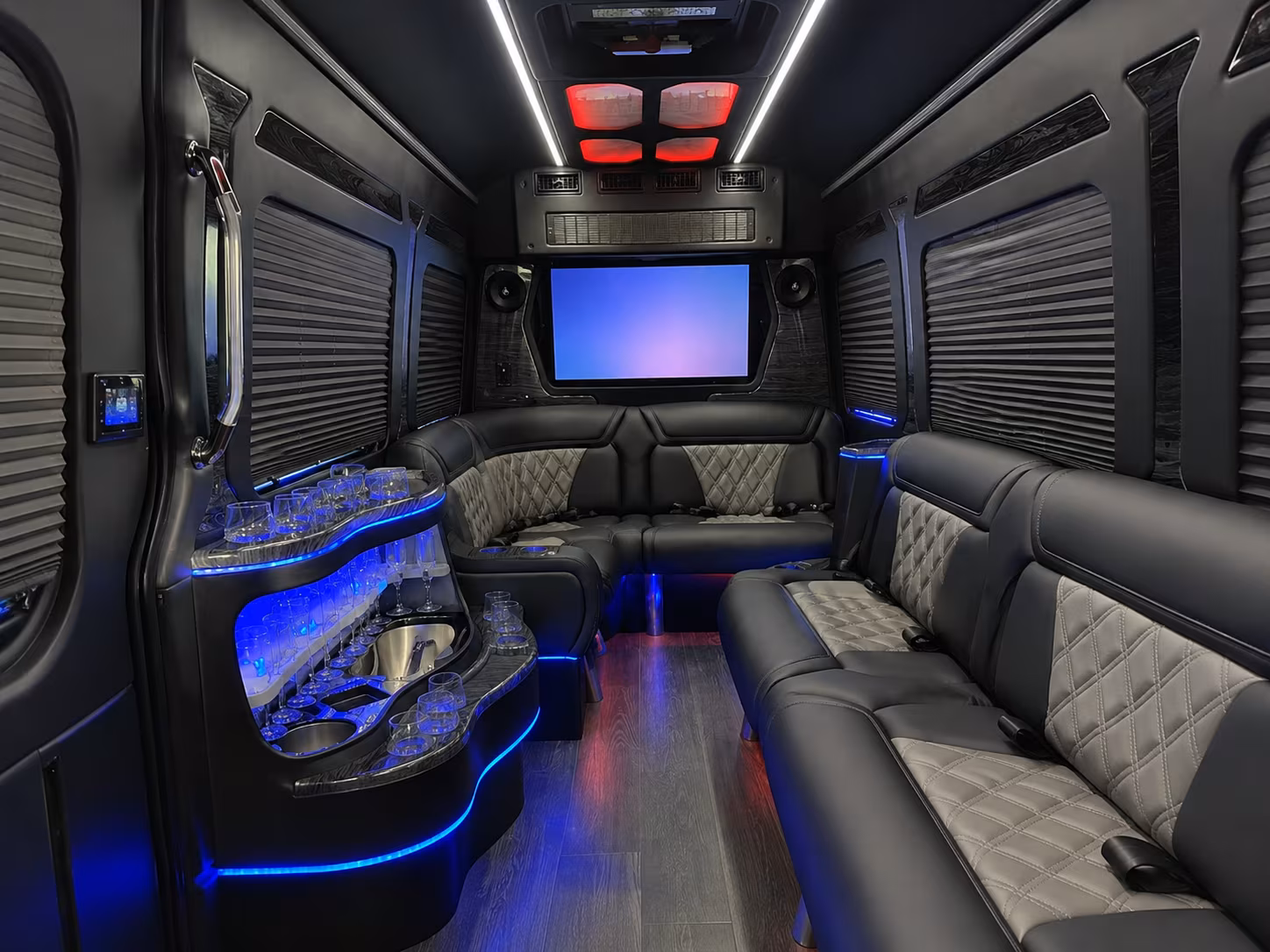 find group transportation from santa fe to roswell carlsbad caverns and southern new mexico