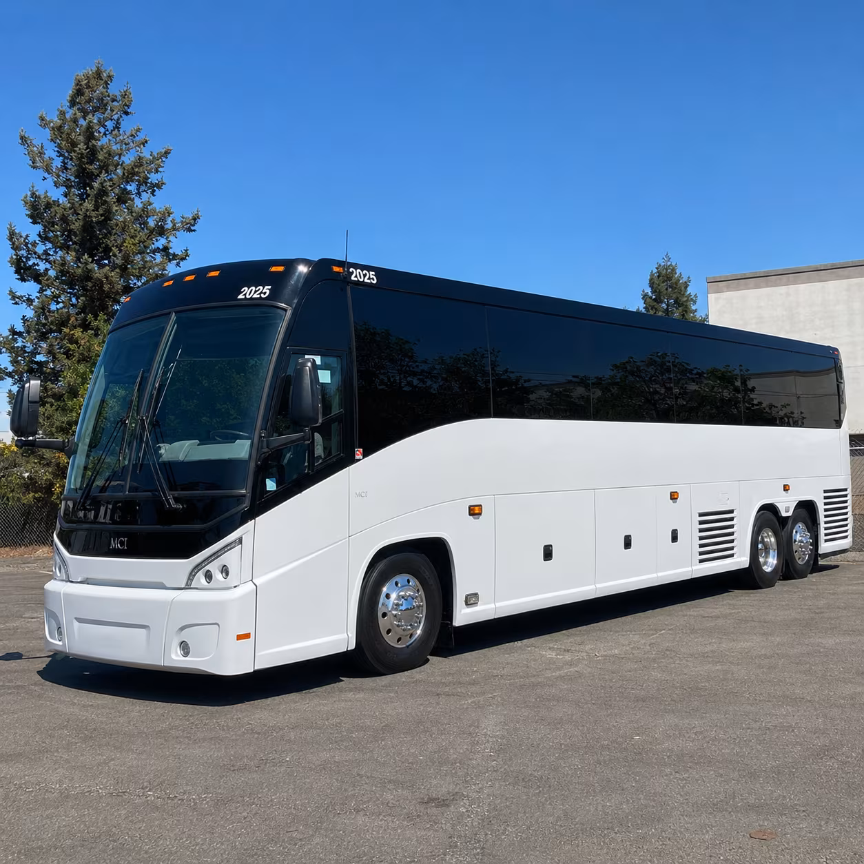 need buses for veterans transportation between santa fe and the raymond g murphy va medical center