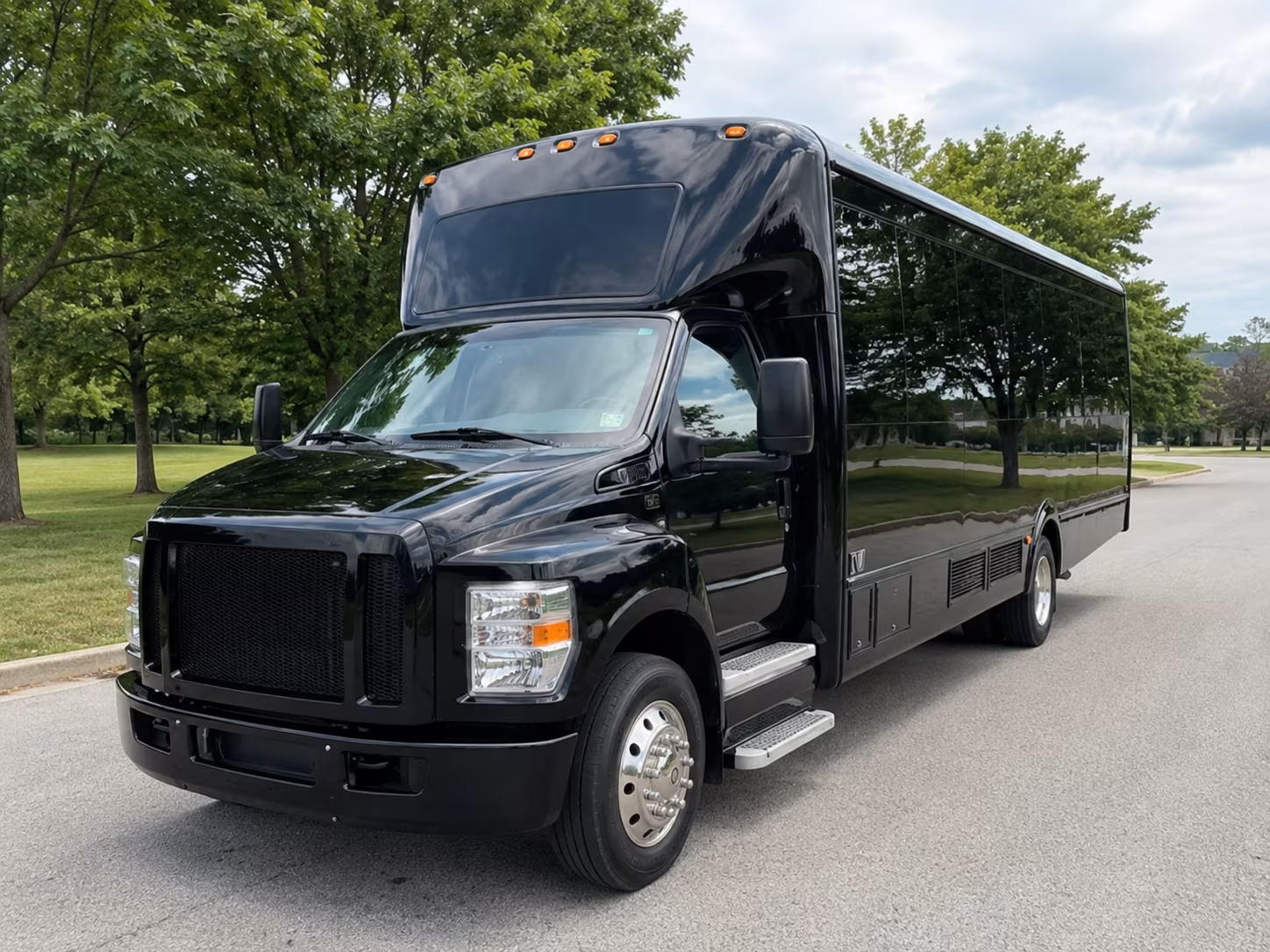 santa fe sporting event party bus rental