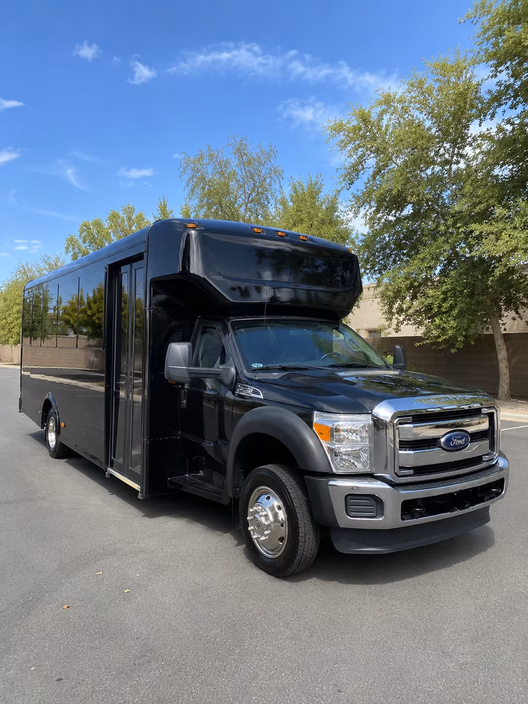 santa fe wedding party bus rental
