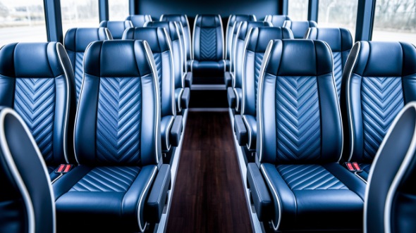 santa fe 15 passenger minibus rental