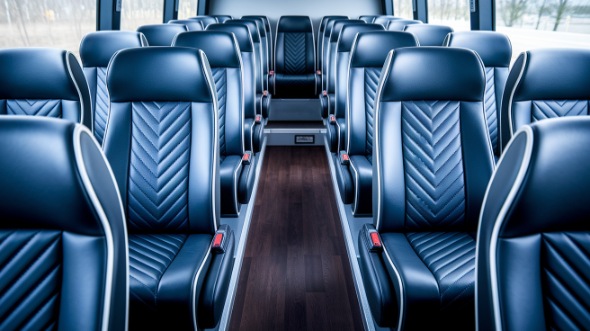 santa fe 28 passenger minibus rental